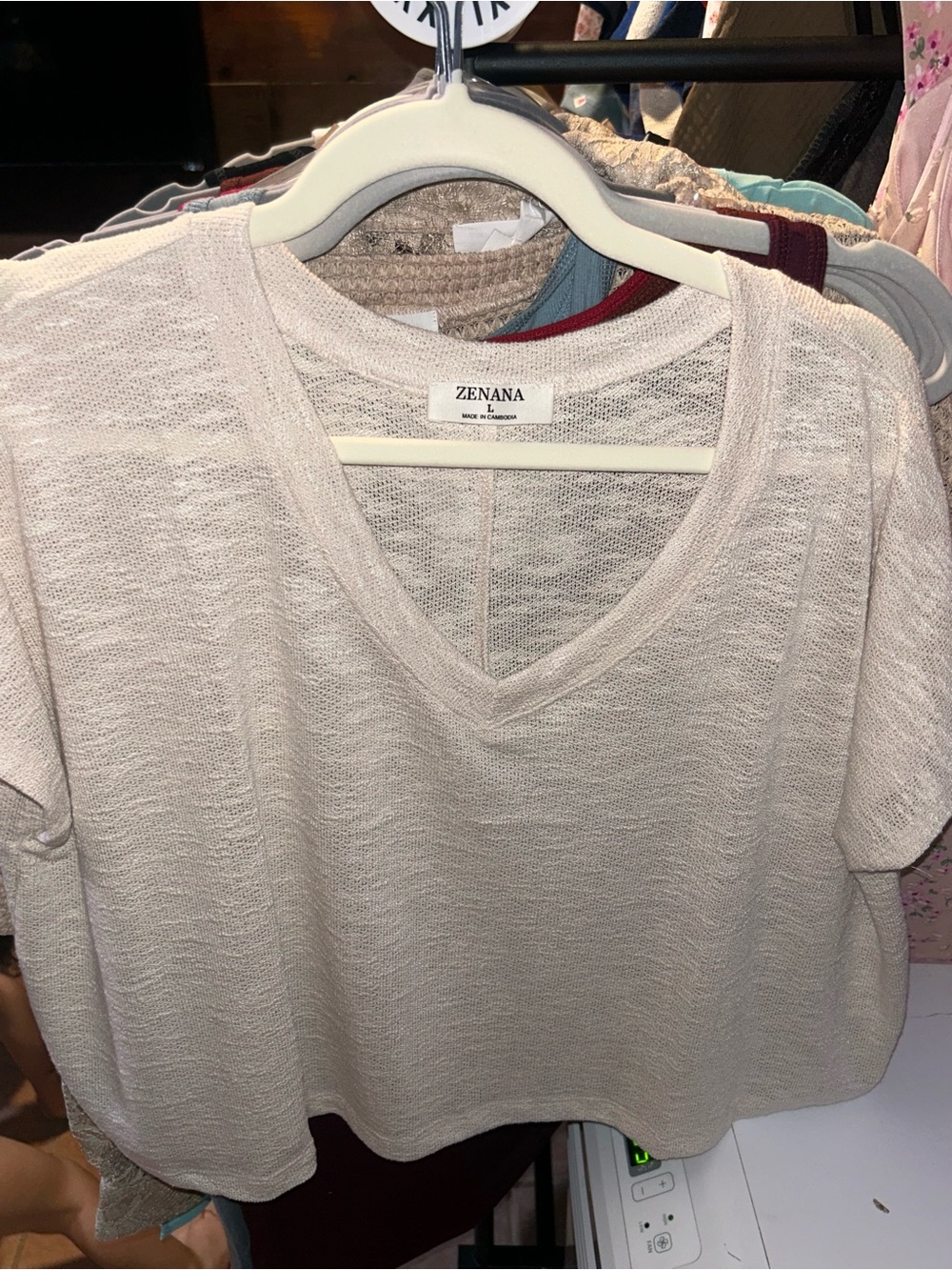 Zenana Outfitters Light Beige V-Neck Short Sleeve Knit Crop Top Size s,m,l,xl💕